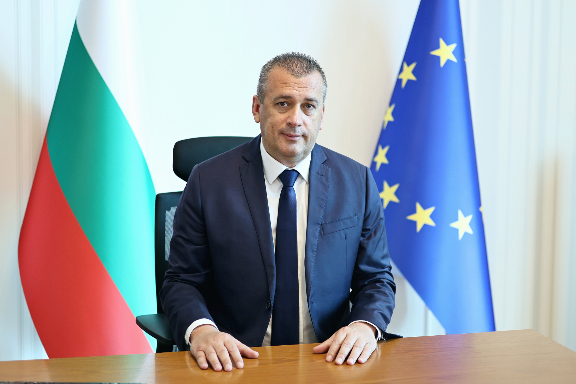 Minister of Transport and Communications Minister of Transport and Communications