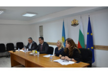 Транспортните министри на България и Казахстан обсъдиха мултимодалната свързаност между двете държави