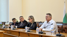 Minister Stoyanova: I am aware of the problems in the automotive sector and will help to solve them